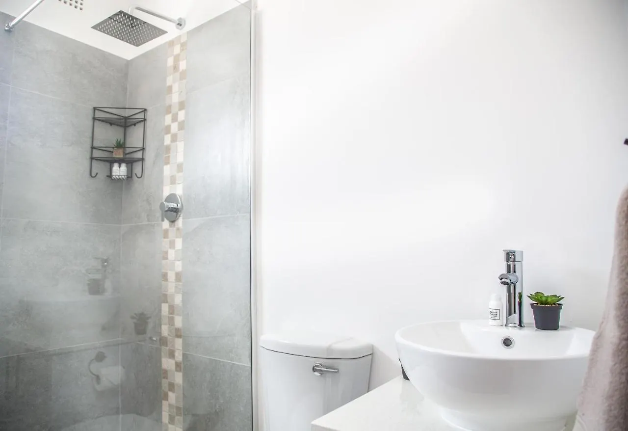 Coral Habi- Luxury Beachfront Apartments 2 & 3 Bed In Blouberg Kapstadt