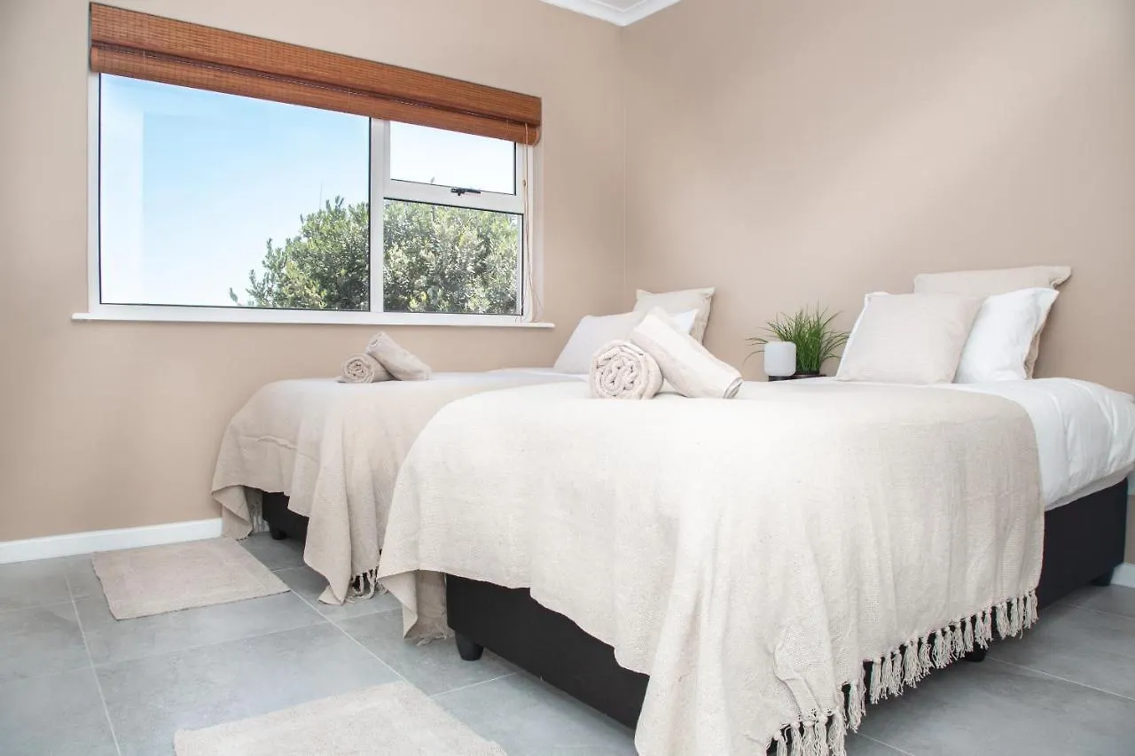 Coral Habi- Luxury Beachfront Apartments 2 & 3 Bed In Blouberg Kapstadt Südafrika