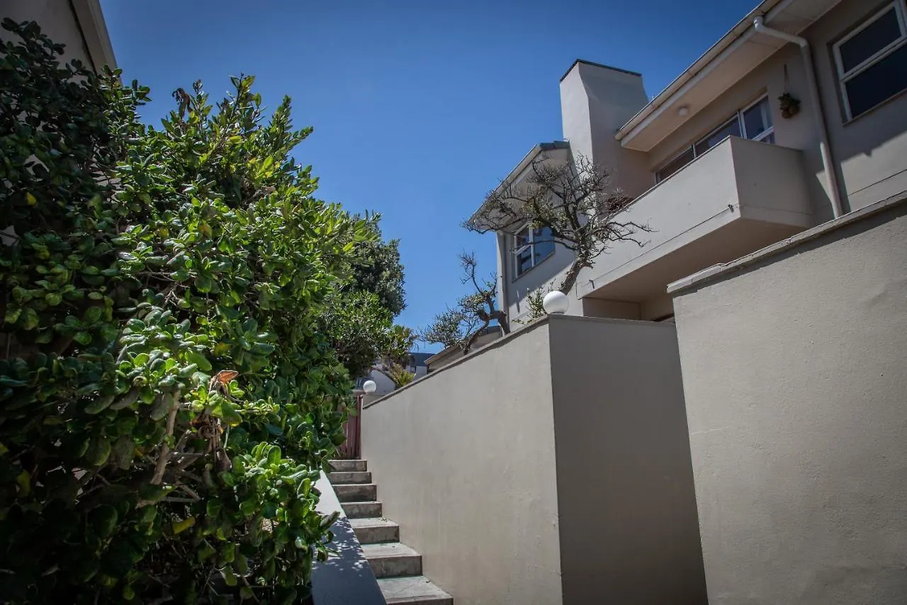 Coral Habi- Luxury Beachfront Apartments 2 & 3 Bed In Blouberg Kapstadt Südafrika