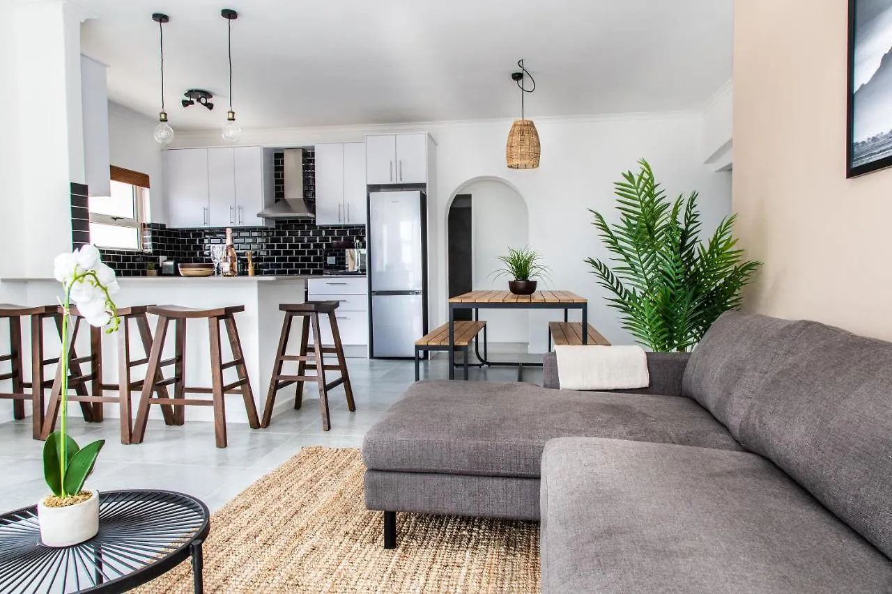 Coral Habi- Luxury Beachfront Apartments 2 & 3 Bed In Blouberg Kapstadt 0*,