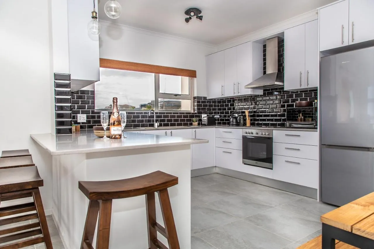 Coral Habi- Luxury Beachfront Apartments 2 & 3 Bed In Blouberg Kapstadt